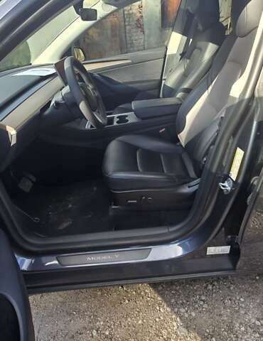 Сірий Тесла Model Y, об'ємом двигуна 0 л та пробігом 67 тис. км за 26000 $, фото 13 на Automoto.ua