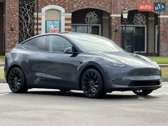 Серый Тесла Model Y, объемом двигателя 0 л и пробегом 27 тыс. км за 27500 $, фото 3 на Automoto.ua