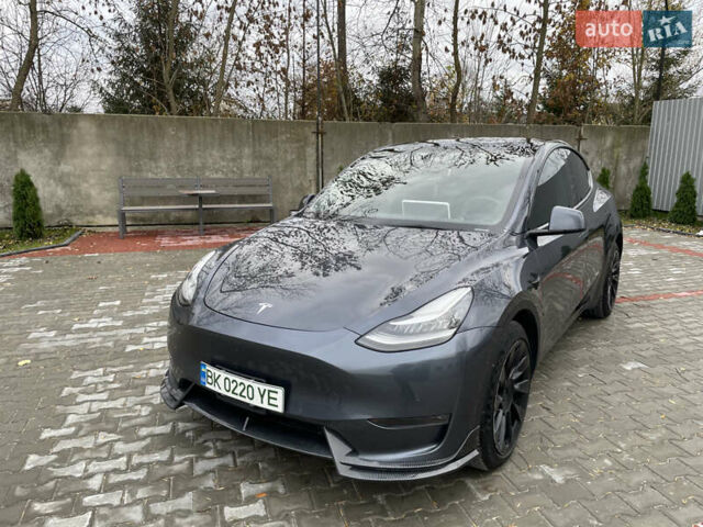 Сірий Тесла Model Y, об'ємом двигуна 0 л та пробігом 118 тис. км за 25900 $, фото 3 на Automoto.ua