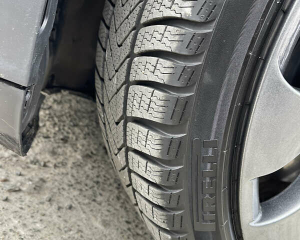 Серый Тесла Model Y, объемом двигателя 0 л и пробегом 65 тыс. км за 27400 $, фото 9 на Automoto.ua