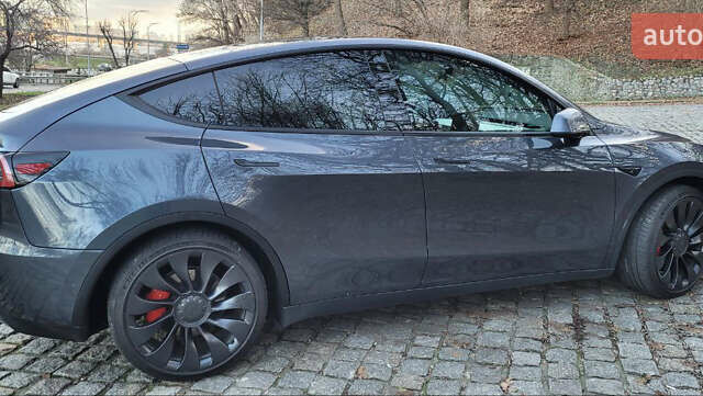 Серый Тесла Model Y, объемом двигателя 0 л и пробегом 53 тыс. км за 31500 $, фото 13 на Automoto.ua