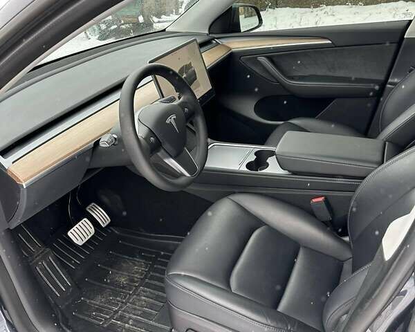 Тесла Model Y 2022 у Вінниці на Automoto.ua Сірий Тесла Model Y, об'ємом двигуна 0 л та пробігом 57 тис. км за 25500 $, фото 12 на Automoto.ua