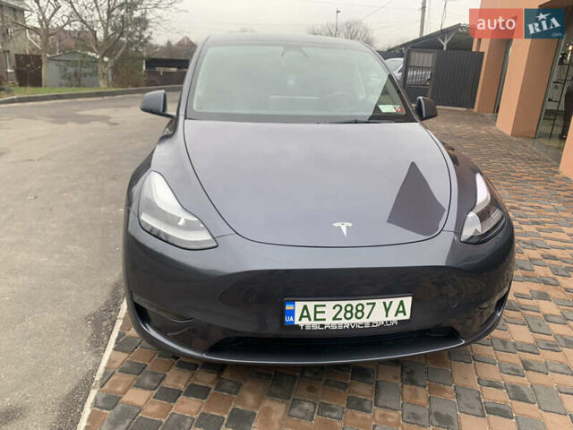 Серый Тесла Model Y, объемом двигателя 0 л и пробегом 10 тыс. км за 55000 $, фото 36 на Automoto.ua