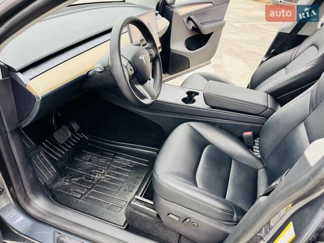 Сірий Тесла Model Y, об'ємом двигуна 0 л та пробігом 23 тис. км за 29650 $, фото 7 на Automoto.ua