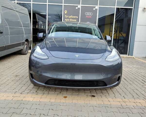 Сірий Тесла Model Y, об'ємом двигуна 0 л та пробігом 50 тис. км за 26490 $, фото 1 на Automoto.ua