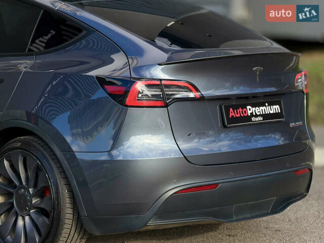 Серый Тесла Model Y, объемом двигателя 0 л и пробегом 54 тыс. км за 26000 $, фото 8 на Automoto.ua