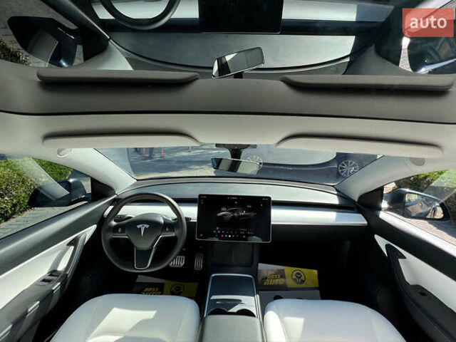 Серый Тесла Model Y, объемом двигателя 0 л и пробегом 160 тыс. км за 26750 $, фото 11 на Automoto.ua