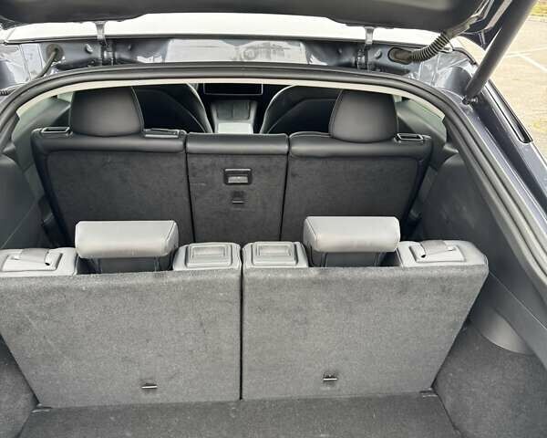 Серый Тесла Model Y, объемом двигателя 0 л и пробегом 61 тыс. км за 25500 $, фото 16 на Automoto.ua