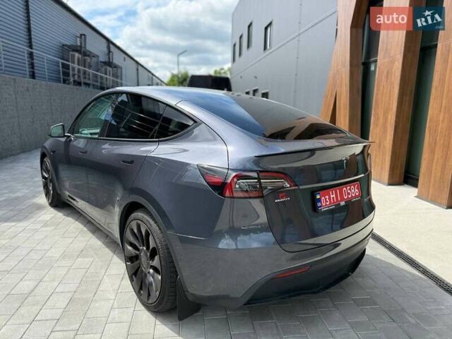 Серый Тесла Model Y, объемом двигателя 0 л и пробегом 93 тыс. км за 23400 $, фото 3 на Automoto.ua