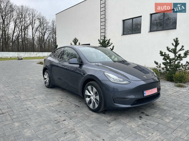 Сірий Тесла Model Y, об'ємом двигуна 0 л та пробігом 65 тис. км за 25500 $, фото 1 на Automoto.ua