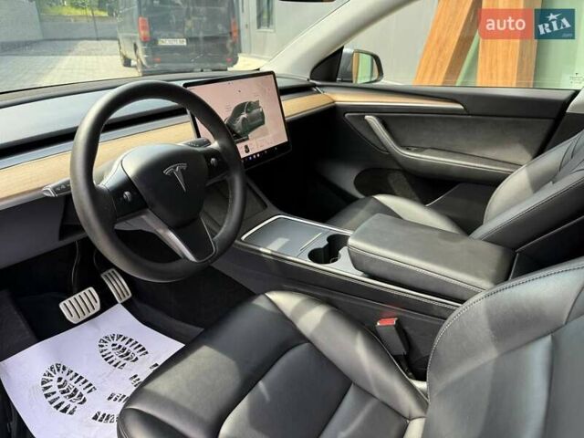 Серый Тесла Model Y, объемом двигателя 0 л и пробегом 93 тыс. км за 23400 $, фото 9 на Automoto.ua