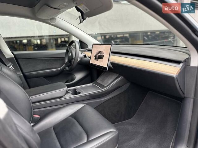 Сірий Тесла Model Y, об'ємом двигуна 0 л та пробігом 121 тис. км за 25000 $, фото 13 на Automoto.ua