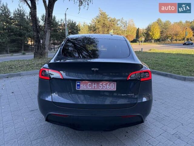Серый Тесла Model Y, объемом двигателя 0 л и пробегом 38 тыс. км за 24999 $, фото 5 на Automoto.ua