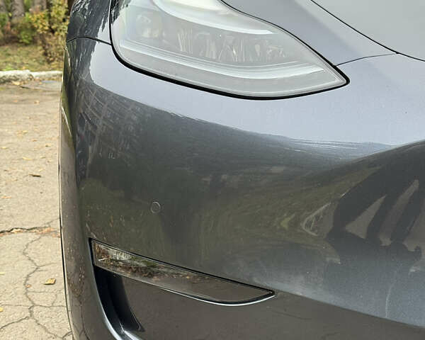 Серый Тесла Model Y, объемом двигателя 0 л и пробегом 58 тыс. км за 25000 $, фото 15 на Automoto.ua