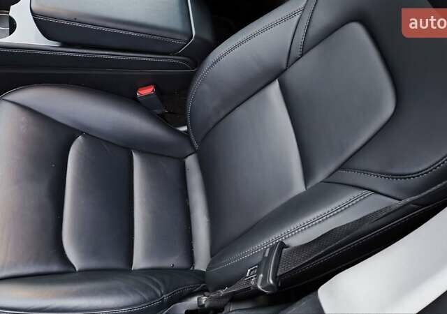 Сірий Тесла Model Y, об'ємом двигуна 0 л та пробігом 48 тис. км за 26400 $, фото 10 на Automoto.ua