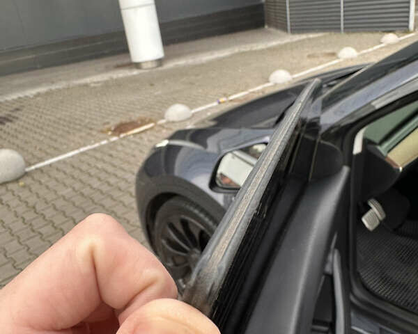 Серый Тесла Model Y, объемом двигателя 0 л и пробегом 109 тыс. км за 26900 $, фото 17 на Automoto.ua