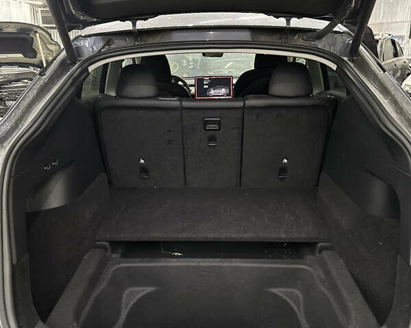 Серый Тесла Model Y, объемом двигателя 0 л и пробегом 73 тыс. км за 23500 $, фото 6 на Automoto.ua