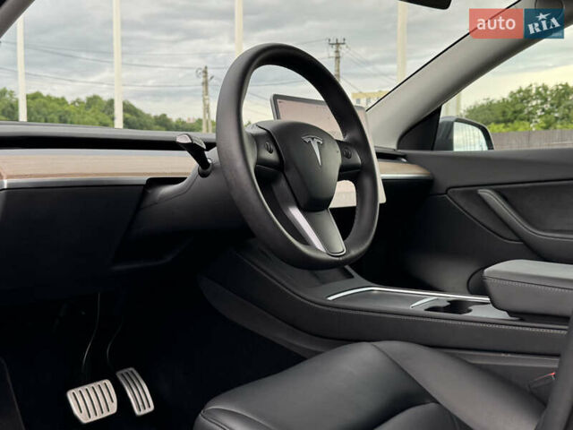 Серый Тесла Model Y, объемом двигателя 0 л и пробегом 27 тыс. км за 27500 $, фото 37 на Automoto.ua