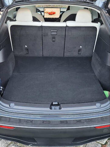 Серый Тесла Model Y, объемом двигателя 0 л и пробегом 53 тыс. км за 31500 $, фото 8 на Automoto.ua