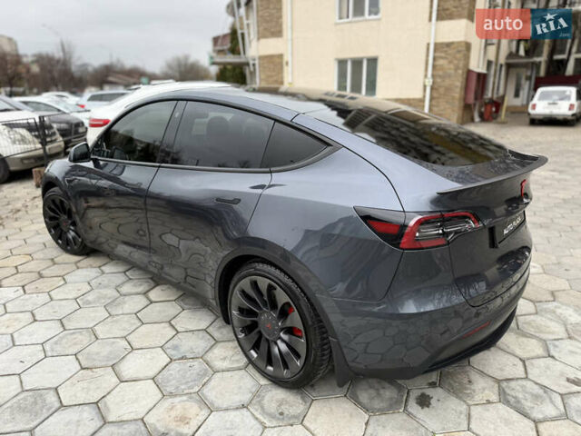 Серый Тесла Model Y, объемом двигателя 0 л и пробегом 53 тыс. км за 28000 $, фото 30 на Automoto.ua