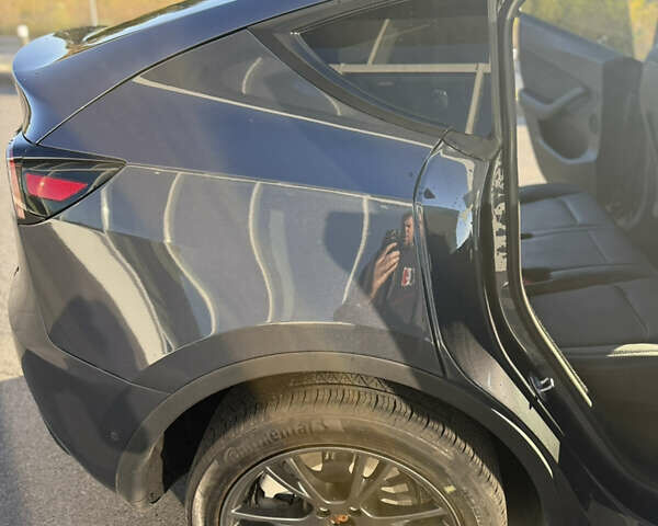 Серый Тесла Model Y, объемом двигателя 0 л и пробегом 34 тыс. км за 24000 $, фото 20 на Automoto.ua