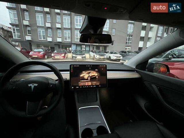 Серый Тесла Model Y, объемом двигателя 0 л и пробегом 35 тыс. км за 28900 $, фото 8 на Automoto.ua