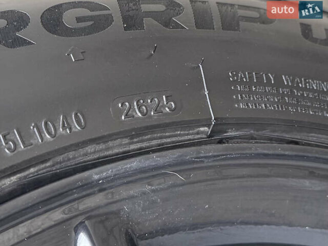 Сірий Тесла Model Y, об'ємом двигуна 0 л та пробігом 46 тис. км за 27500 $, фото 32 на Automoto.ua