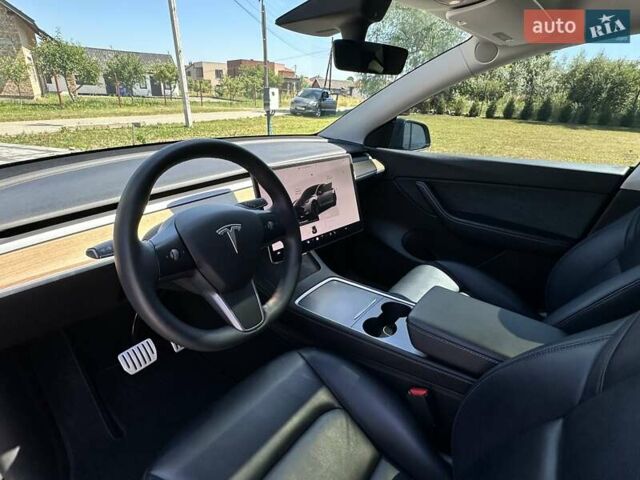 Серый Тесла Model Y, объемом двигателя 0 л и пробегом 39 тыс. км за 26800 $, фото 16 на Automoto.ua