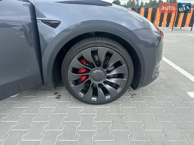 Сірий Тесла Model Y, об'ємом двигуна 0 л та пробігом 47 тис. км за 29999 $, фото 40 на Automoto.ua