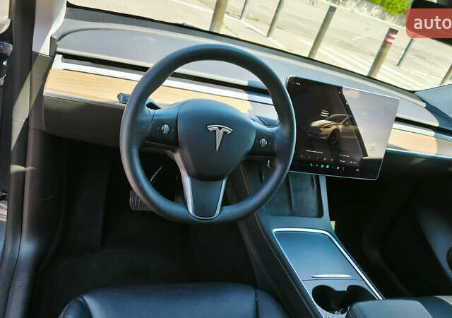 Тесла Model Y 2022 у Харкові на Automoto.ua Сірий Тесла Model Y, об'ємом двигуна 0 л та пробігом 93 тис. км за 26000 $, фото 10 на Automoto.ua