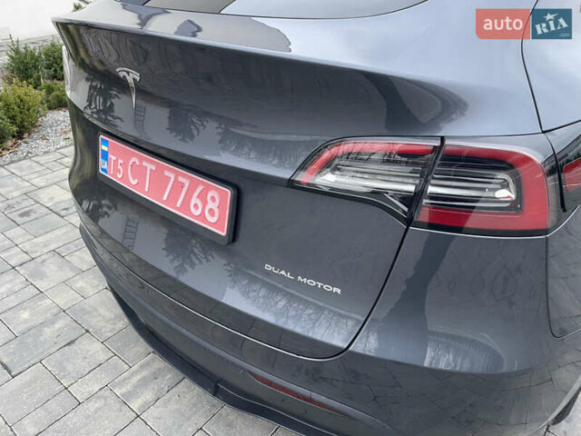 Сірий Тесла Model Y, об'ємом двигуна 0 л та пробігом 65 тис. км за 25500 $, фото 15 на Automoto.ua