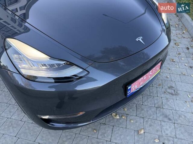 Серый Тесла Model Y, объемом двигателя 0 л и пробегом 38 тыс. км за 24999 $, фото 28 на Automoto.ua