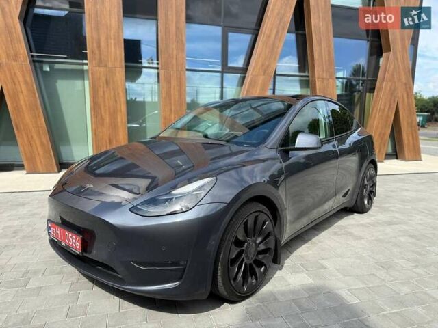 Серый Тесла Model Y, объемом двигателя 0 л и пробегом 93 тыс. км за 23400 $, фото 1 на Automoto.ua