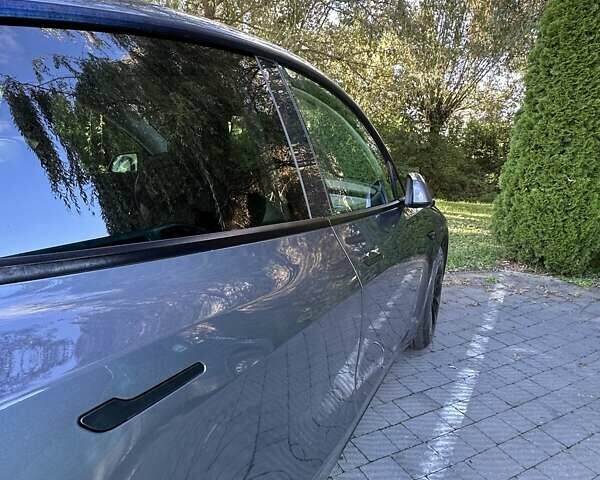 Серый Тесла Model Y, объемом двигателя 0 л и пробегом 60 тыс. км за 28999 $, фото 14 на Automoto.ua