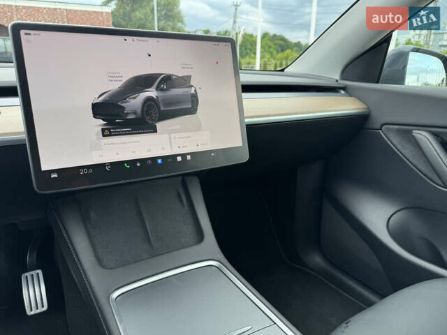 Серый Тесла Model Y, объемом двигателя 0 л и пробегом 27 тыс. км за 27500 $, фото 20 на Automoto.ua