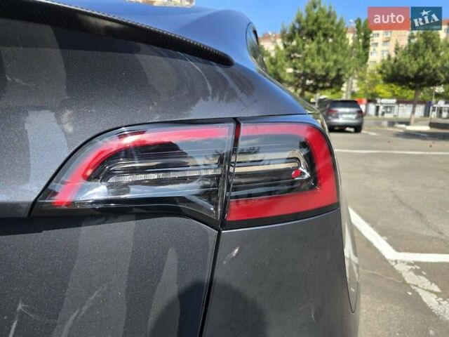 Серый Тесла Model Y, объемом двигателя 0 л и пробегом 34 тыс. км за 27500 $, фото 40 на Automoto.ua