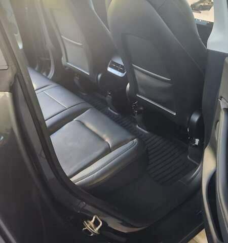 Серый Тесла Model Y, объемом двигателя 0 л и пробегом 18 тыс. км за 33000 $, фото 14 на Automoto.ua
