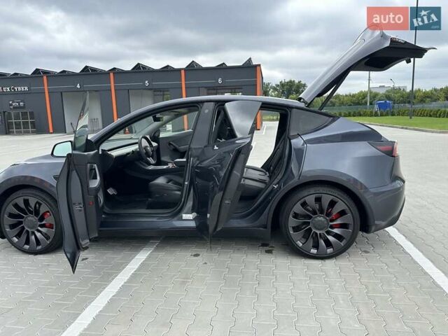Сірий Тесла Model Y, об'ємом двигуна 0 л та пробігом 47 тис. км за 29999 $, фото 8 на Automoto.ua