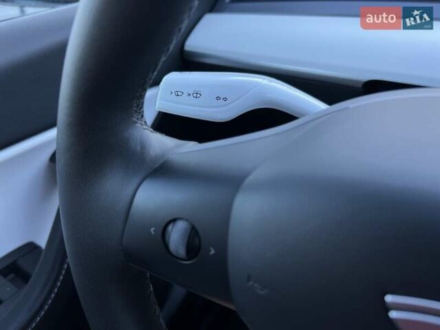 Сірий Тесла Model Y, об'ємом двигуна 0 л та пробігом 25 тис. км за 33000 $, фото 42 на Automoto.ua
