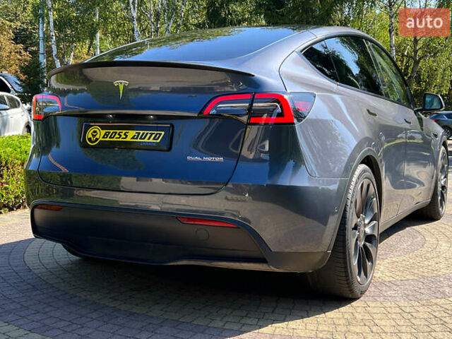 Серый Тесла Model Y, объемом двигателя 0 л и пробегом 160 тыс. км за 26750 $, фото 6 на Automoto.ua