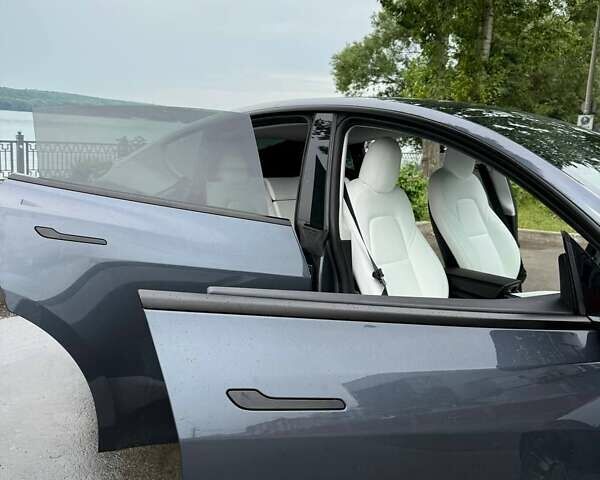 Сірий Тесла Model Y, об'ємом двигуна 0 л та пробігом 165 тис. км за 25000 $, фото 27 на Automoto.ua