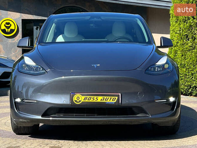 Серый Тесла Model Y, объемом двигателя 0 л и пробегом 160 тыс. км за 26750 $, фото 1 на Automoto.ua