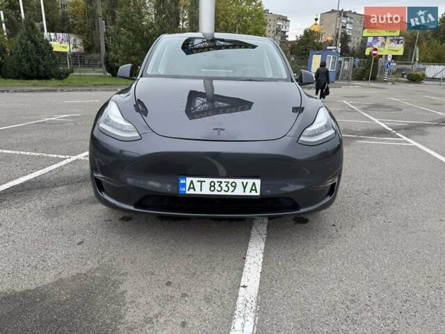 Серый Тесла Model Y, объемом двигателя 0 л и пробегом 61 тыс. км за 25500 $, фото 41 на Automoto.ua