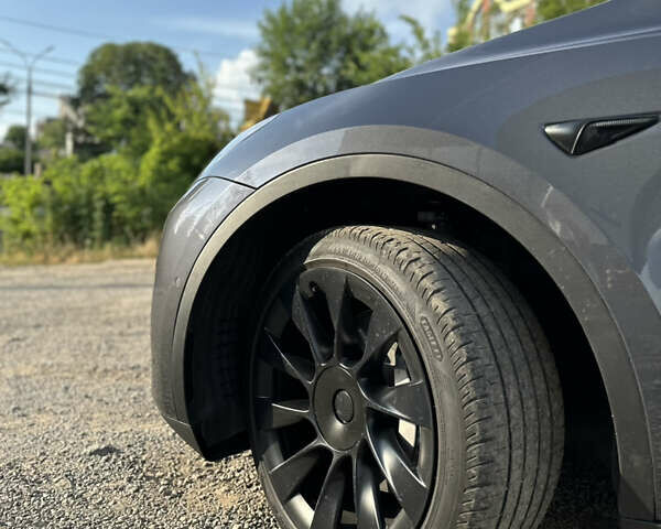 Серый Тесла Model Y, объемом двигателя 0 л и пробегом 41 тыс. км за 30000 $, фото 16 на Automoto.ua