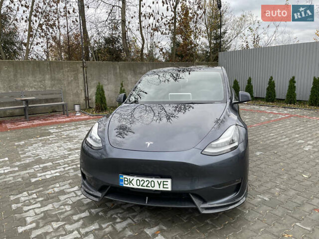 Сірий Тесла Model Y, об'ємом двигуна 0 л та пробігом 118 тис. км за 25900 $, фото 4 на Automoto.ua