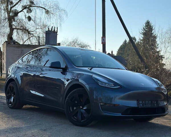 Тесла Model Y 2022 в Луцке на Automoto.ua Серый Тесла Model Y, объемом двигателя 0 л и пробегом 74 тыс. км за 23000 $, фото 3 на Automoto.ua