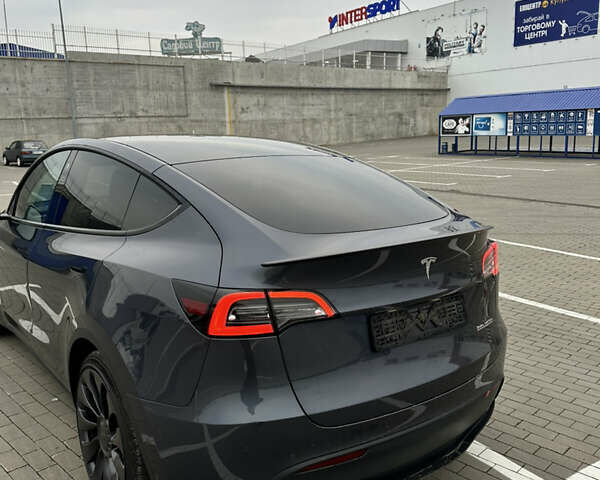 Серый Тесла Model Y, объемом двигателя 0 л и пробегом 58 тыс. км за 28500 $, фото 17 на Automoto.ua