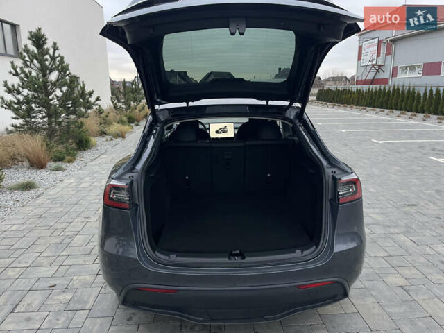 Сірий Тесла Model Y, об'ємом двигуна 0 л та пробігом 65 тис. км за 25500 $, фото 32 на Automoto.ua