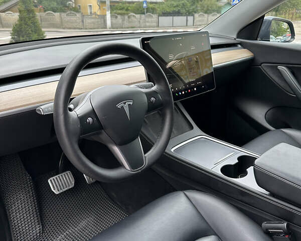 Серый Тесла Model Y, объемом двигателя 0 л и пробегом 37 тыс. км за 25000 $, фото 17 на Automoto.ua