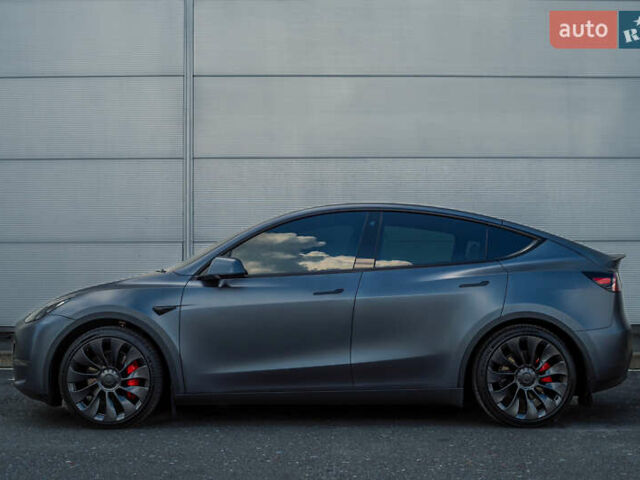 Серый Тесла Model Y, объемом двигателя 0 л и пробегом 26 тыс. км за 45500 $, фото 5 на Automoto.ua